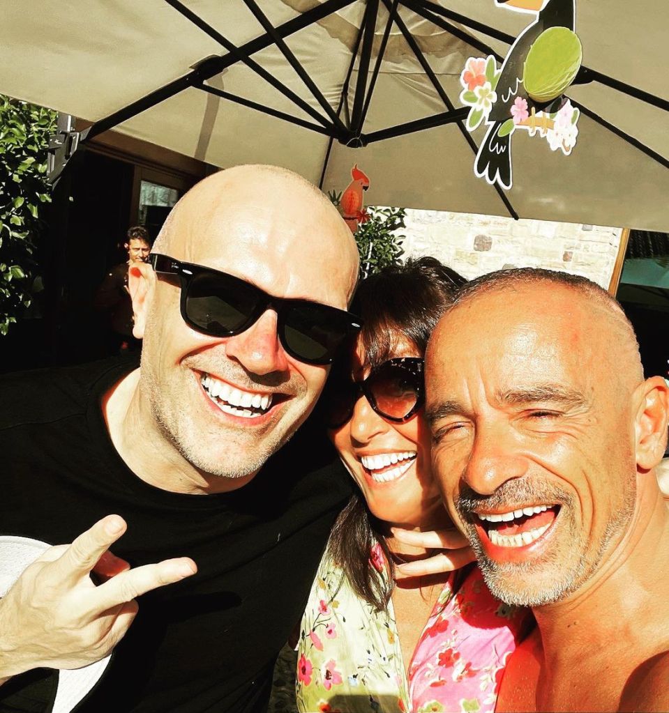 Max Pezzali con la moglie Debora Pelamatti ed Eros Ramazzotti