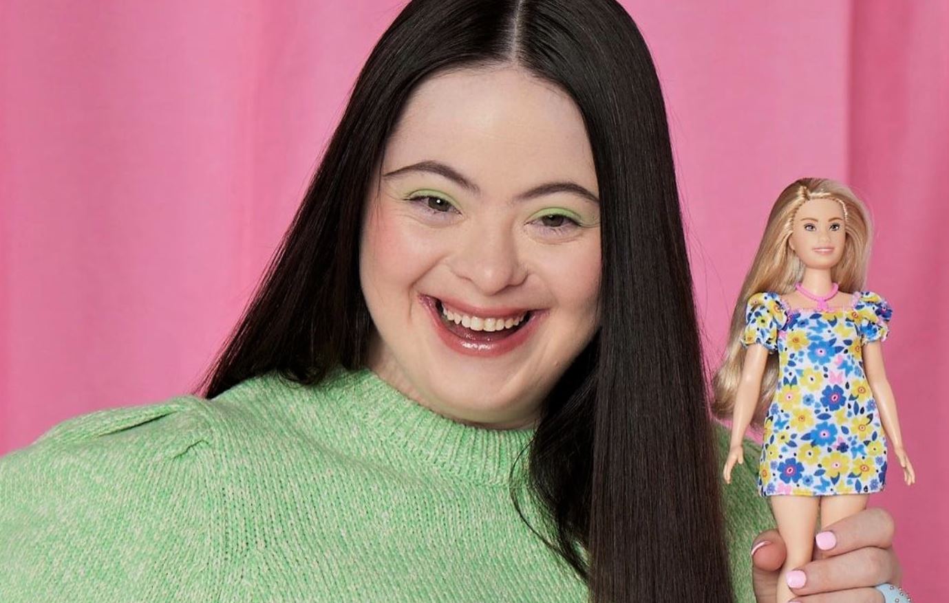 Modella Down Ellie Goldstein, la modella di Gucci con la sindrome di Down: